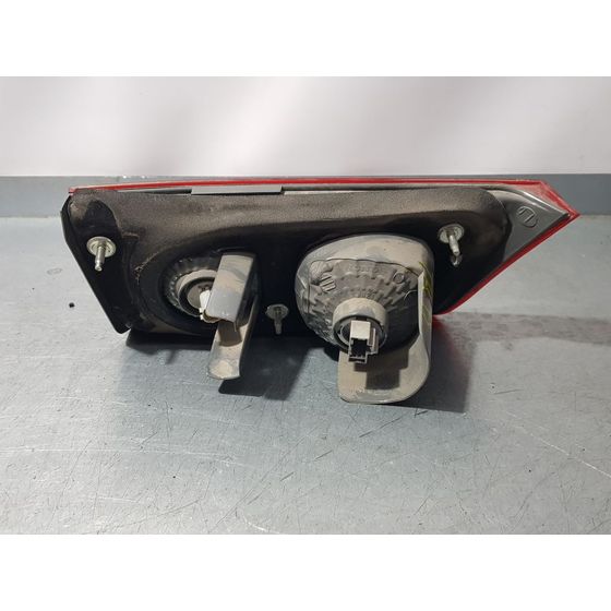 Piloto Trasero Derecho Para Honda Accord Berlina
