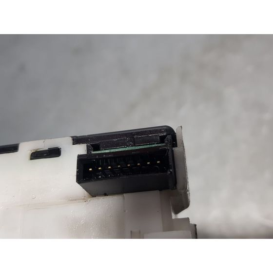 Mando Luces Para Nissan Cabstar ->09.06