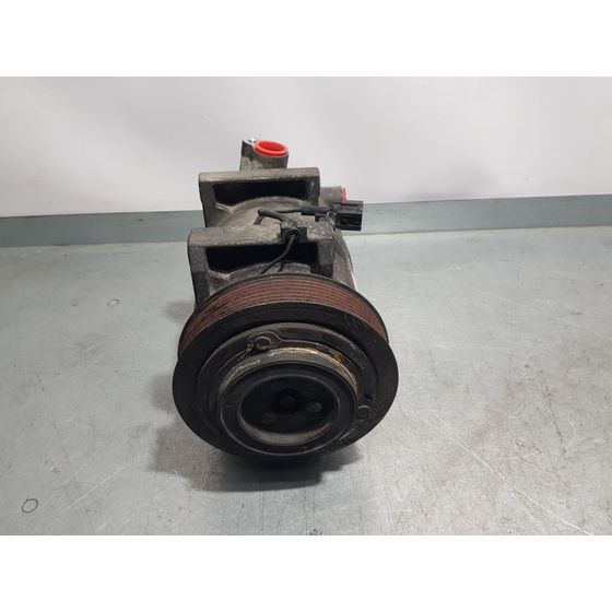 Compresor Aire Acondicionado Para Nissan Cabstar ->09.06