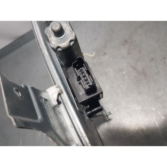 Elevalunas Delantero Izquierdo Para Peugeot 2008
