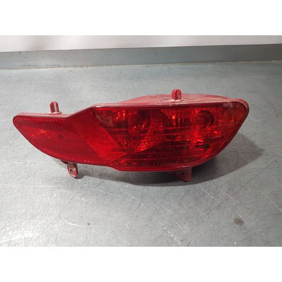 Piloto Trasero Derecho Paragolpes Para Peugeot 5008