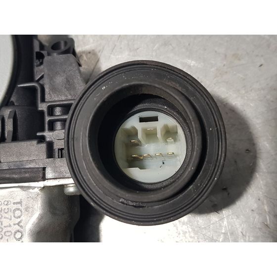 Elevalunas Delantero Derecho Para Toyota Yaris
