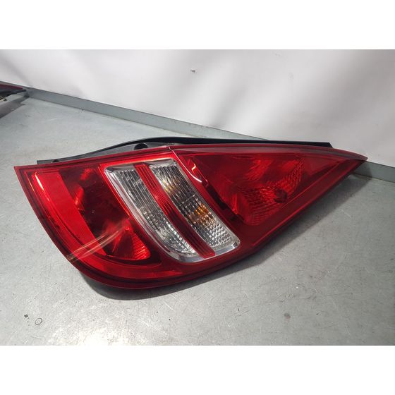 Piloto Trasero Derecho Para Hyundai I30