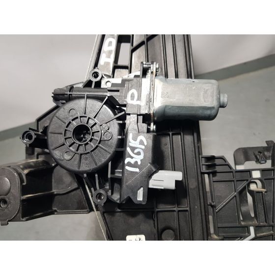 Elevalunas Trasero Derecho para Peugeot 2008 (P1)