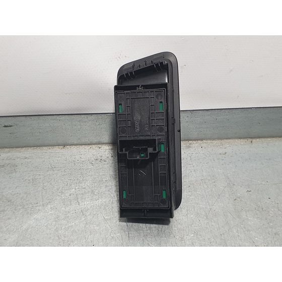 Mando Elevalunas Delantero Izquierdo Para Volkswagen Golf Vii Lim.