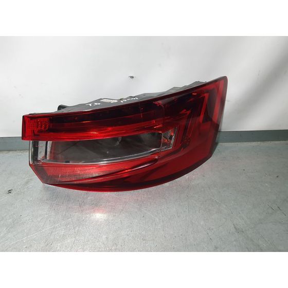 Piloto Trasero Derecho Para Skoda Superb