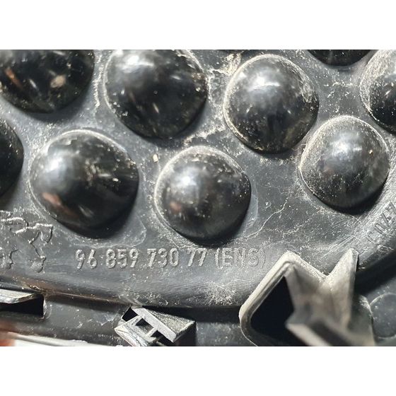 Rejilla Delantera Para Peugeot 3008