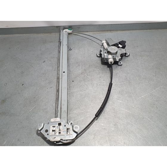 Elevalunas Delantero Derecho Para Nissan Nv 200