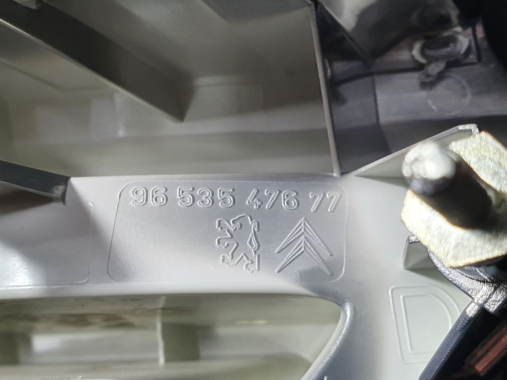 Piloto Trasero Derecho Para Citroen C4 Picasso