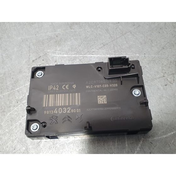 Cargador Inductivo para Peugeot 208 (P2)