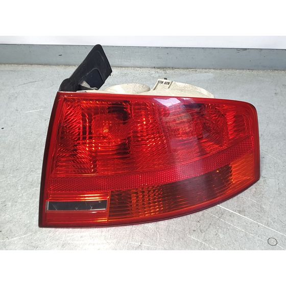 Piloto Trasero Derecho Para Audi A4 Berlina