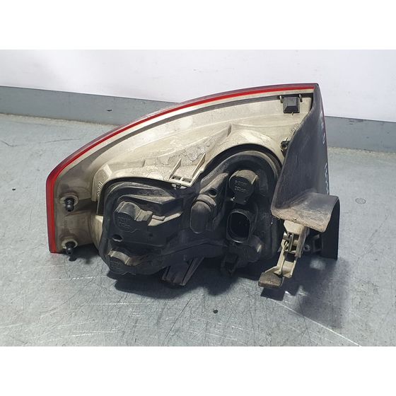 Piloto Trasero Derecho Para Audi A4 Berlina