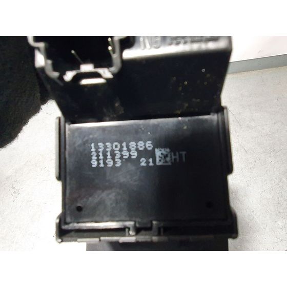 Mando Elevalunas Delantero Derecho Para Opel Astra J Lim.