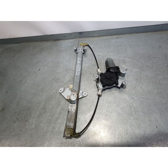 Elevalunas Trasero Izquierdo Para Nissan Primera Berlina