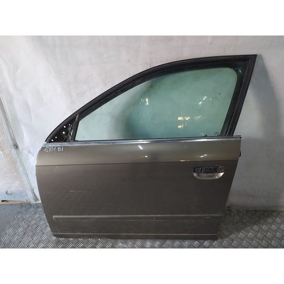Puerta Delantera Izquierda Para Audi A4 Berlina