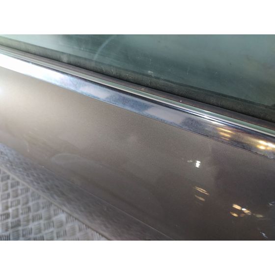 Puerta Delantera Izquierda Para Audi A4 Berlina