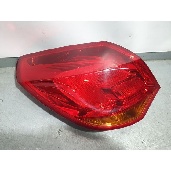 Piloto Trasero Izquierdo Para Opel Astra J Lim.