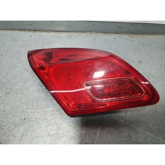 Piloto Trasero Izquierdo Para Opel Astra J Lim.