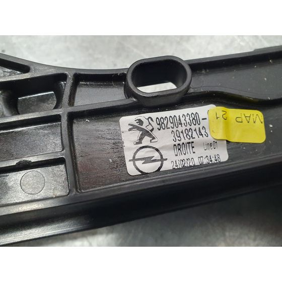 Elevalunas Delantero Derecho para Opel Corsa F