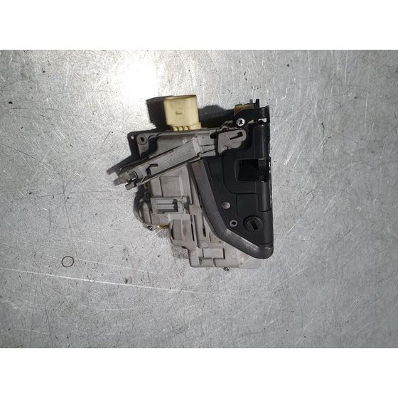 Cerradura Puerta Trasera Izquierda  Para Audi Q7