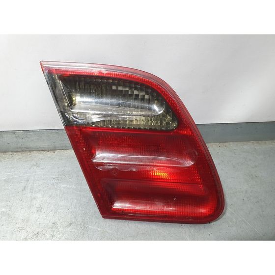 Piloto Trasero Izquierdo para Mercedes-Benz Clase E (W210) Berlina Diesel