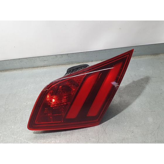 Piloto Trasero Derecho Para Peugeot 308