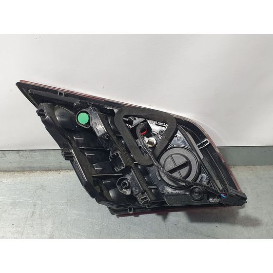 Piloto Trasero Derecho Para Peugeot 308
