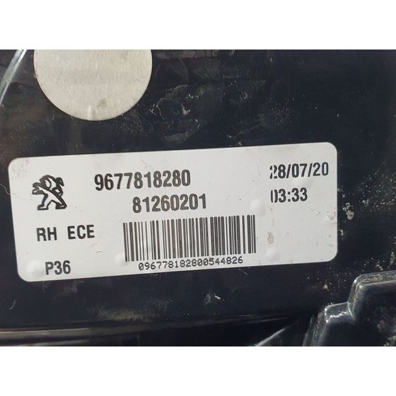 Piloto Trasero Derecho Para Peugeot 308