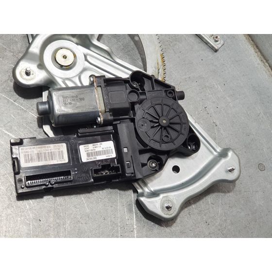 Elevalunas Delantero Izquierdo Para Renault Scenic Iii