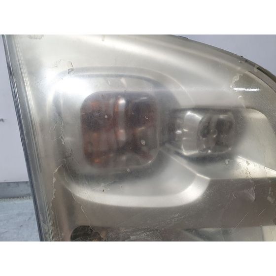 Faro Derecho Para Ford Transit New Line 82006 =>)