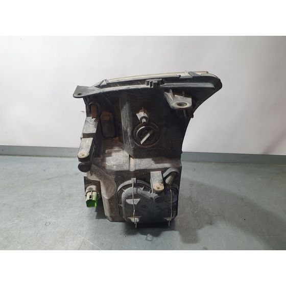 Faro Derecho Para Ford Transit New Line 82006 =>)
