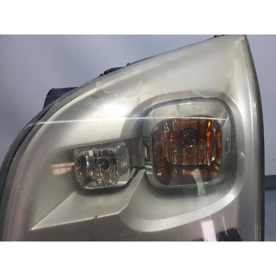 Faro Izquierdo Para Ford Transit New Line 82006 =>)