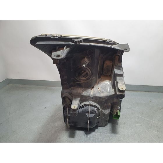 Faro Izquierdo Para Ford Transit New Line 82006 =>)