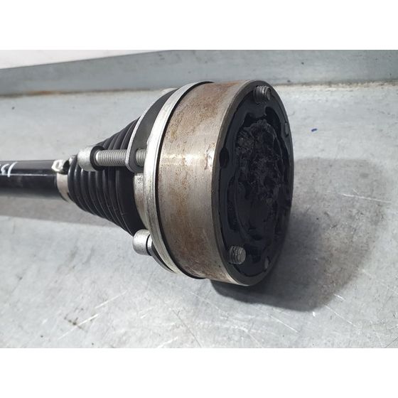 Transmision Delantera Izquierda para Skoda Octavia Lim. (5E3)