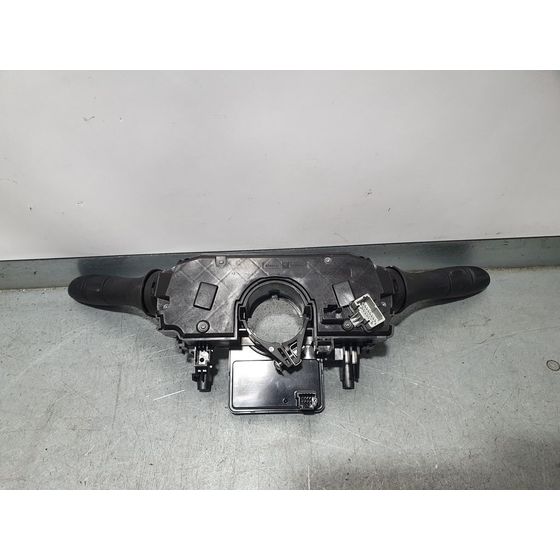 Mando Luces Y Limpia Para Nissan Micra V