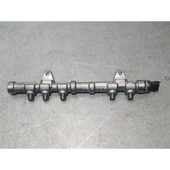 Rampa Inyectora para Fiat Doblo Ii Cargo (263)