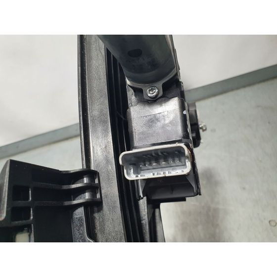 Elevalunas Trasero Izquierdo para Peugeot 208