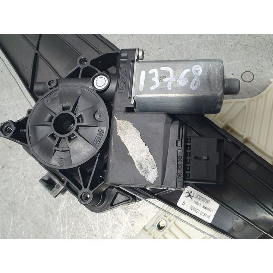 Elevalunas Trasero Derecho Para Peugeot 3008
