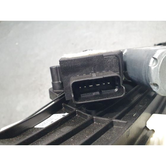 Elevalunas Trasero Derecho Para Peugeot 3008