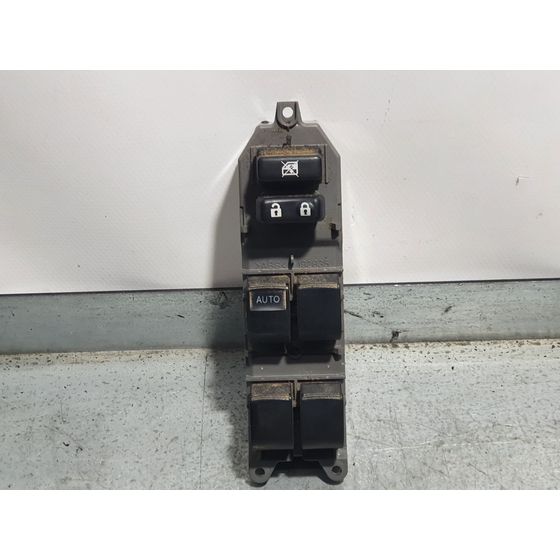 Mando Elevalunas Delantero Izquierdo Para Toyota Auris