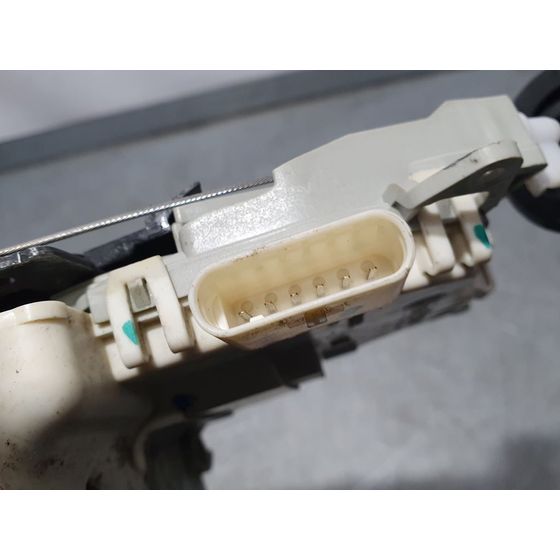 Cerradura Puerta Trasera Izquierda Para Audi A6 Berlina