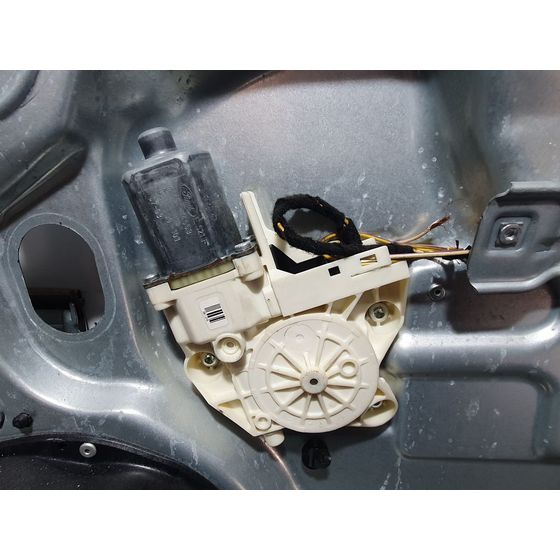Elevalunas Delantero Derecho Para Ford Focus Berlina