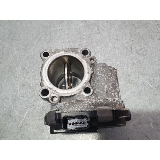 Caja Mariposa Para Ford Focus Lim.