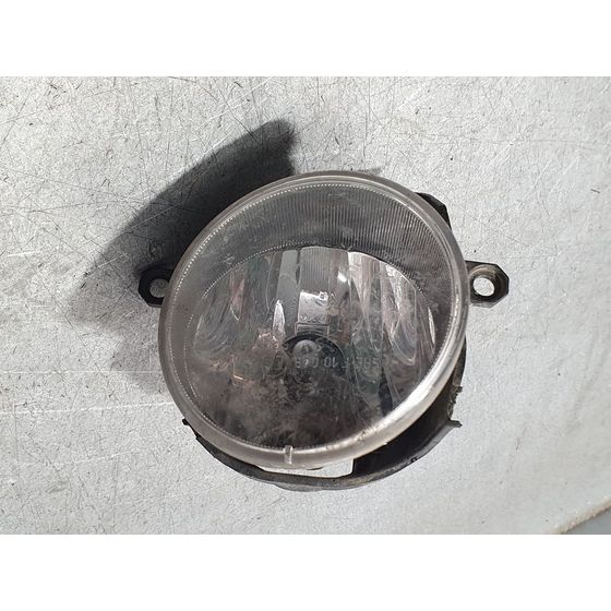 Faro Antiniebla Izquierdo para Toyota Auris