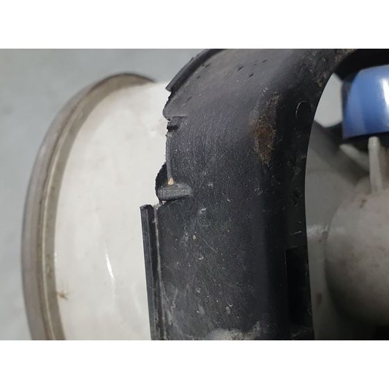 Faro Antiniebla Izquierdo para Toyota Auris