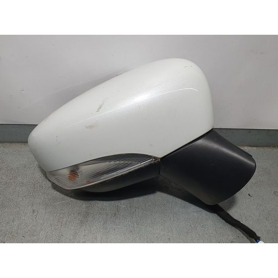 Retrovisor Derecho Para Nissan Micra V
