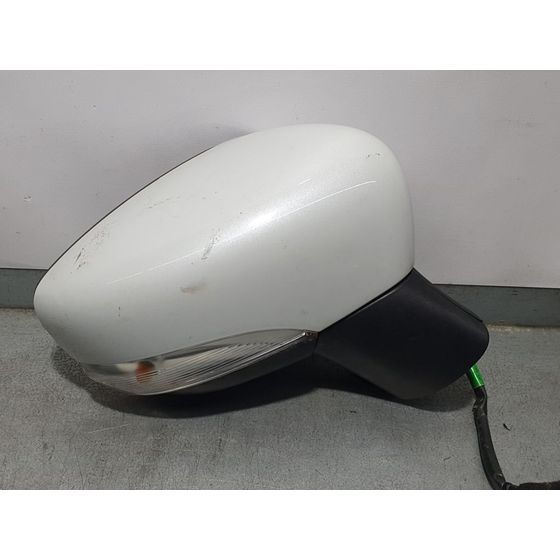 Retrovisor Derecho Para Nissan Micra V