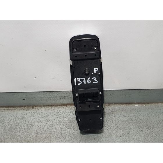 Mando Elevalunas Delantero Izquierdo Para Jeep Cherokee