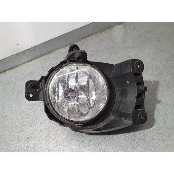 Faro Antiniebla Derecho Para Chevrolet Aveo Sedán