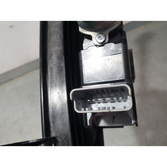 Elevalunas Trasero Izquierdo Para Peugeot 208